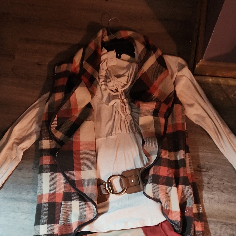 HYFVE Plaid Vest with Belt - Red and Black